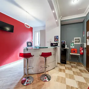 https://la-dolce-vita-barberini.it-romehotels.com